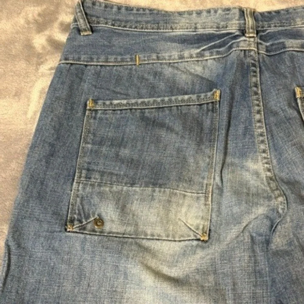 Ecko Unltd Mens Baggy Denim Shorts Blue Medium Wash Y2K Streetwear Size 36 Vtg